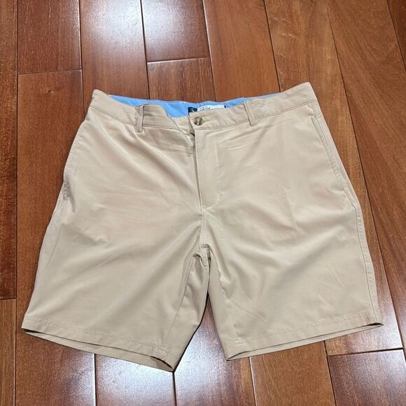 TailorByrd Men’s Performance Tan Golf Casual Shorts Size 32 - Picture 1 of 8
